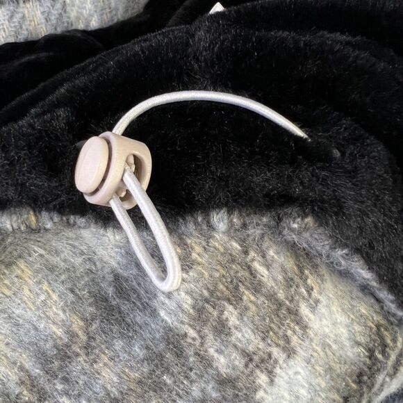 APPARIS Josh Cropped Puffer Jacket Womens SZ XS Blue Black Plaid Faux Fur Lined - Picture 9 of 11